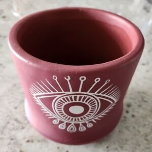 Decorative Eye red plant pot vessel holder